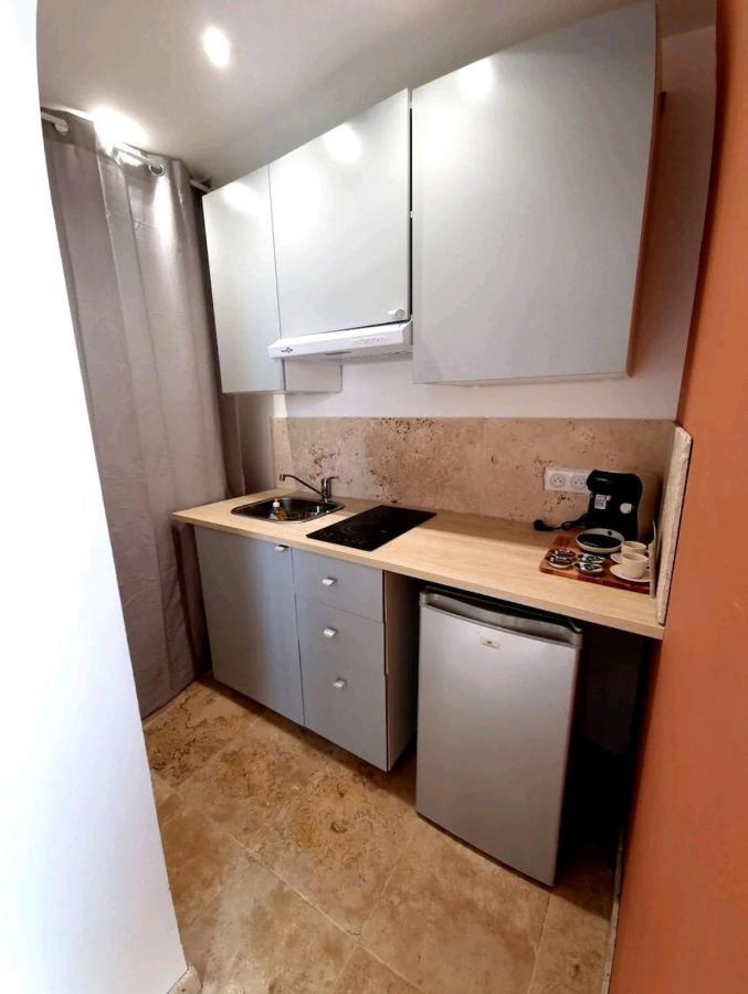 Suite Jaccuzzi En Camargue Пор-Сен-Луи-дю-Рон Екстериор снимка