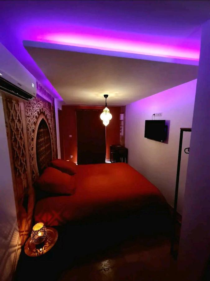 Suite Jaccuzzi En Camargue Пор-Сен-Луи-дю-Рон Екстериор снимка